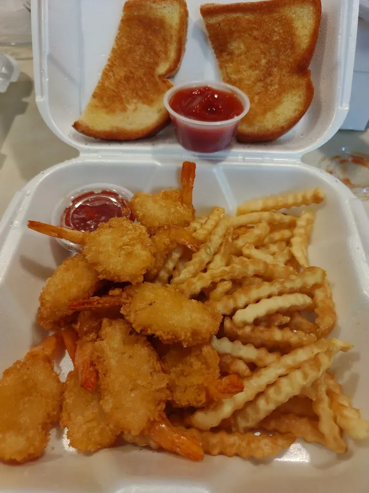 Breaded Shrimp Basket with Fries